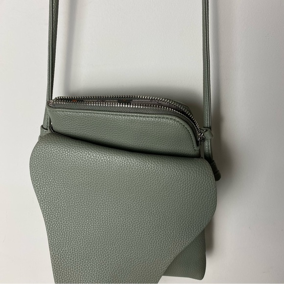 Espe Stylish Green Crossbody Bag - Picture 6 of 15